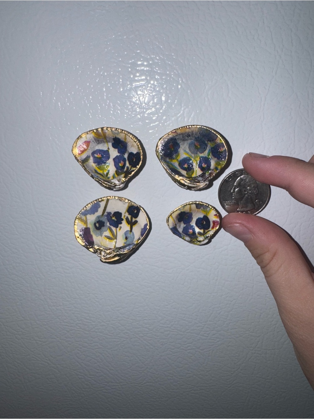 Four Hand Crafted Shell Magnets - Picture 2 of 2